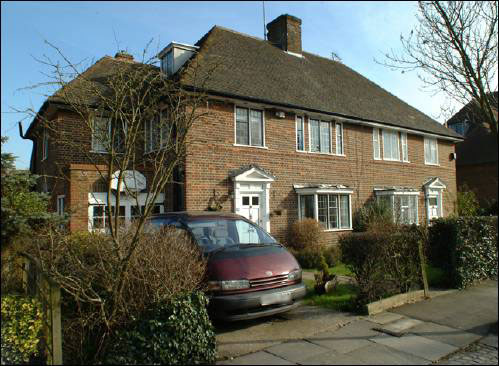 10 Litchfield Way